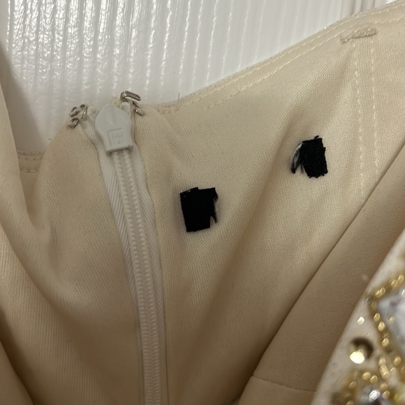 Strapless gown. , brand unknown size 4 - Picture 5 of 6